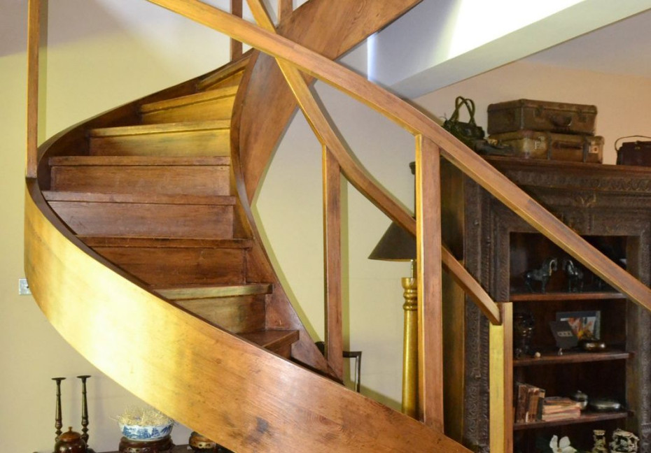 Bożena - Członkini Klubu Budujących Dom, spiralne schody użytkuje od 2005 r.
