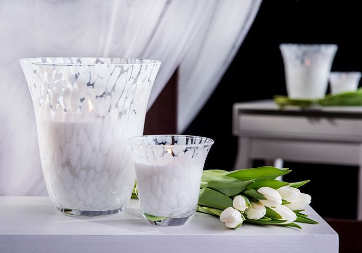 Unikalne świece „White Flowers” od ESPEZO