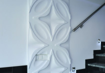 Bogusia - Członkini Klubu Budujących Dom, ściany w salonie dekorowała w 2016 r.