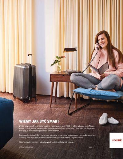 Tradycja z lekkim twistem - nowoczesne ogrodzenie frontowe SZMARAGD