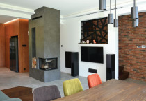 Emilia - Członkini Klubu Budujących Dom, ściany wykańczała w 2019 roku.