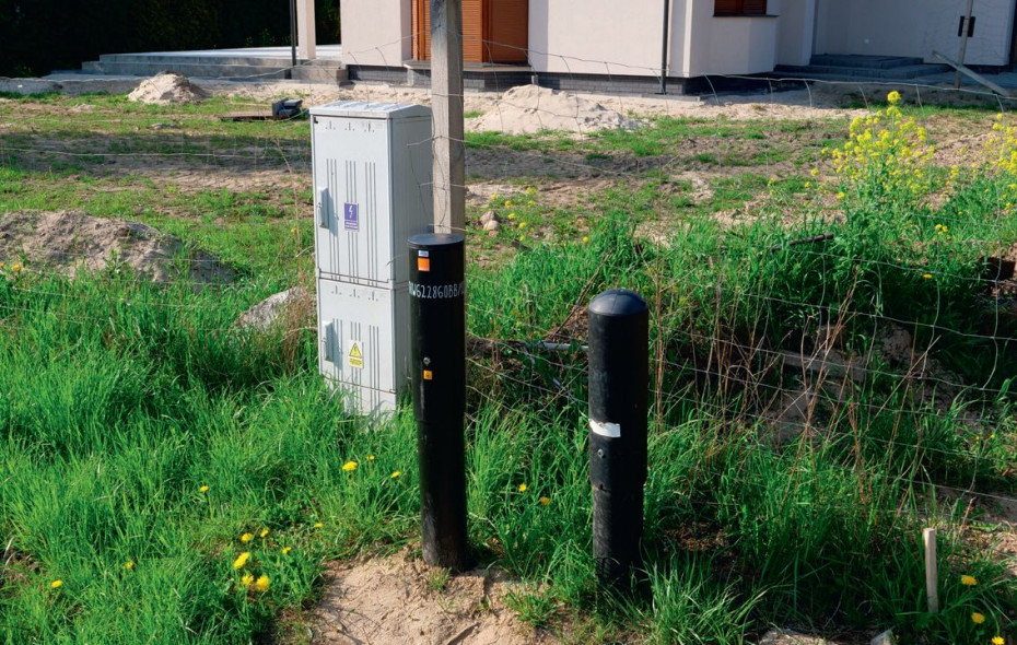 Instalacja elektryczna, osprzęt i oświetlenie