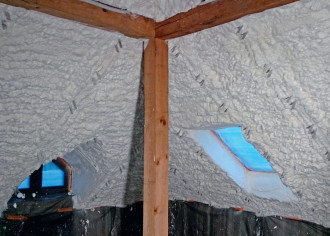 Docieplenie poddasza pianką