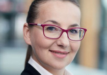 Wady i zalety kuchni otwartej i zamkniętej. Jakie sprzęty sprawdzą się najlepiej w każdej z nich?