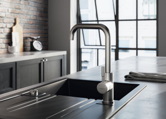 Tu toczy się życie