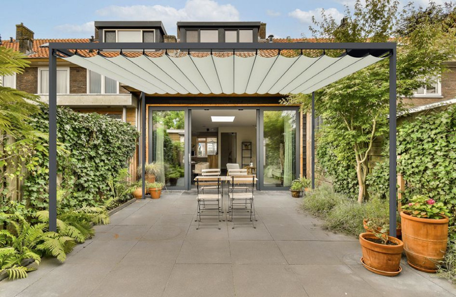 Nowość w ofercie systemów zadaszeń Aliplast - pergola NUUN FABRIC