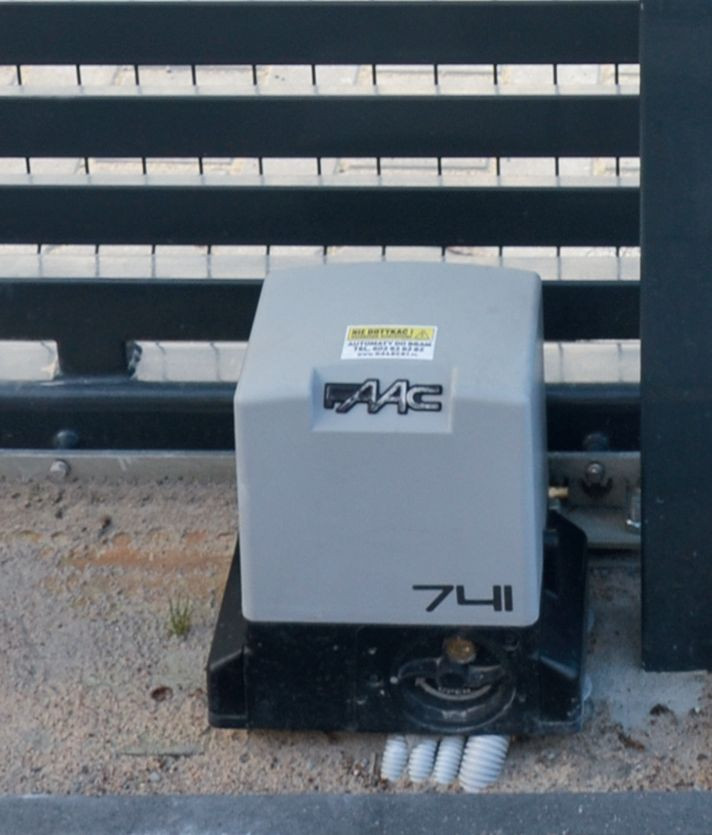 Rafał - Członek Klubu Budujących Dom, napęd do bramy wjazdowej użytkuje od 2022 r.