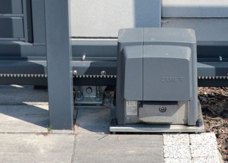 Wojtek - Czytelnik Budujemy Dom, napęd do bramy wjazdowej użytkuje od 2018 r.