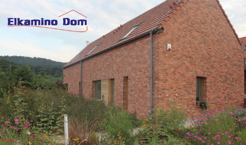 Płytki cementowe stylizowane na starą cegłę - ponadczasowy wybór dla wnętrz i elewacji