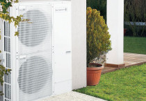 Pompa ciepła kontra pellet - kto wygrywa w 2025?