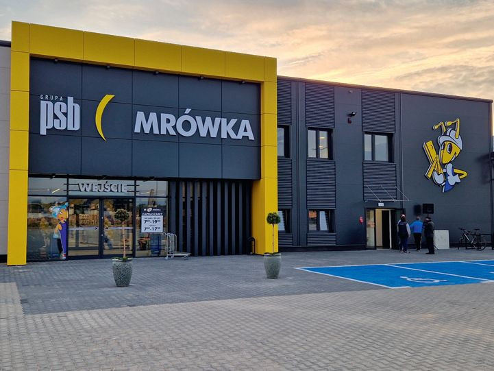 Budować spokojniej. Jak stabilizacja cen i nowe trendy zmieniają rynek budowy domów