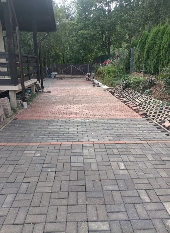 Michał - Czytelnik Budujemy Dom, nawierzchnię układał w 2025 r.