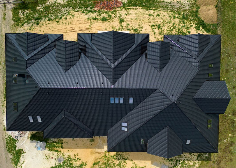 Kształt i kolor dachówki - decyzja, która nadaje charakter inwestycji