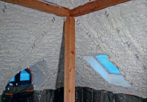 Docieplenie poddasza pianką