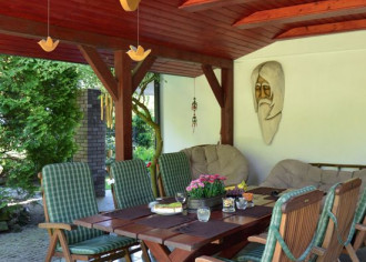 Czesia i Mietek - Członkowie Klubu Budujących Dom, taras użytkują od 1984 i 2011 r.