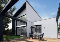 Nowa jakość stolarki: Hybrydowe systemy PVC-aluminium od Kömmerling