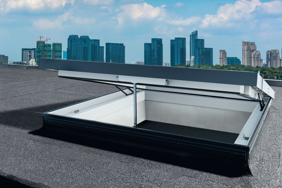 Okno do dachu płaskiego PGC IQ - inteligentne rozwiązanie od OKPOL