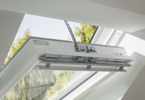 Trzyszybowe, sterowane elektrycznie okna dachowe VELUX